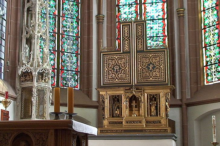 Antwerpener Altar im Chorraum von St. Martin in Euskirchen